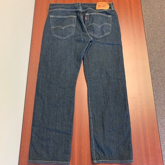 501 Dark Navy Levi's - Picture 5 of 10